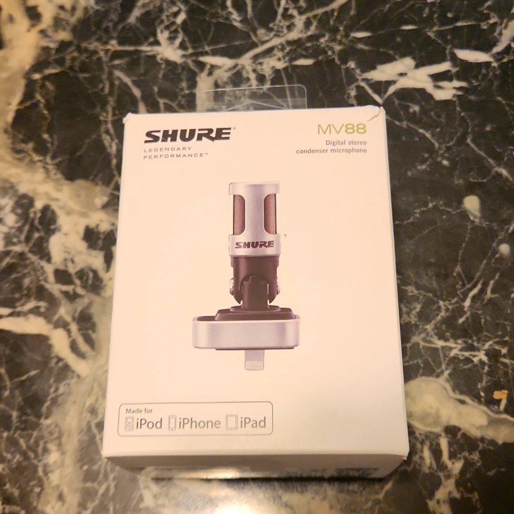 Shure Microphone MV88
